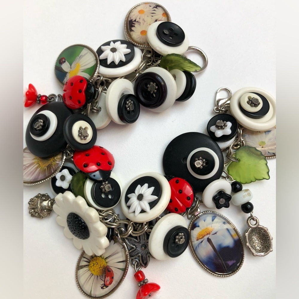 Artisan Floral Daisy Ladybug Vintage Button Bead Charm Bracelet